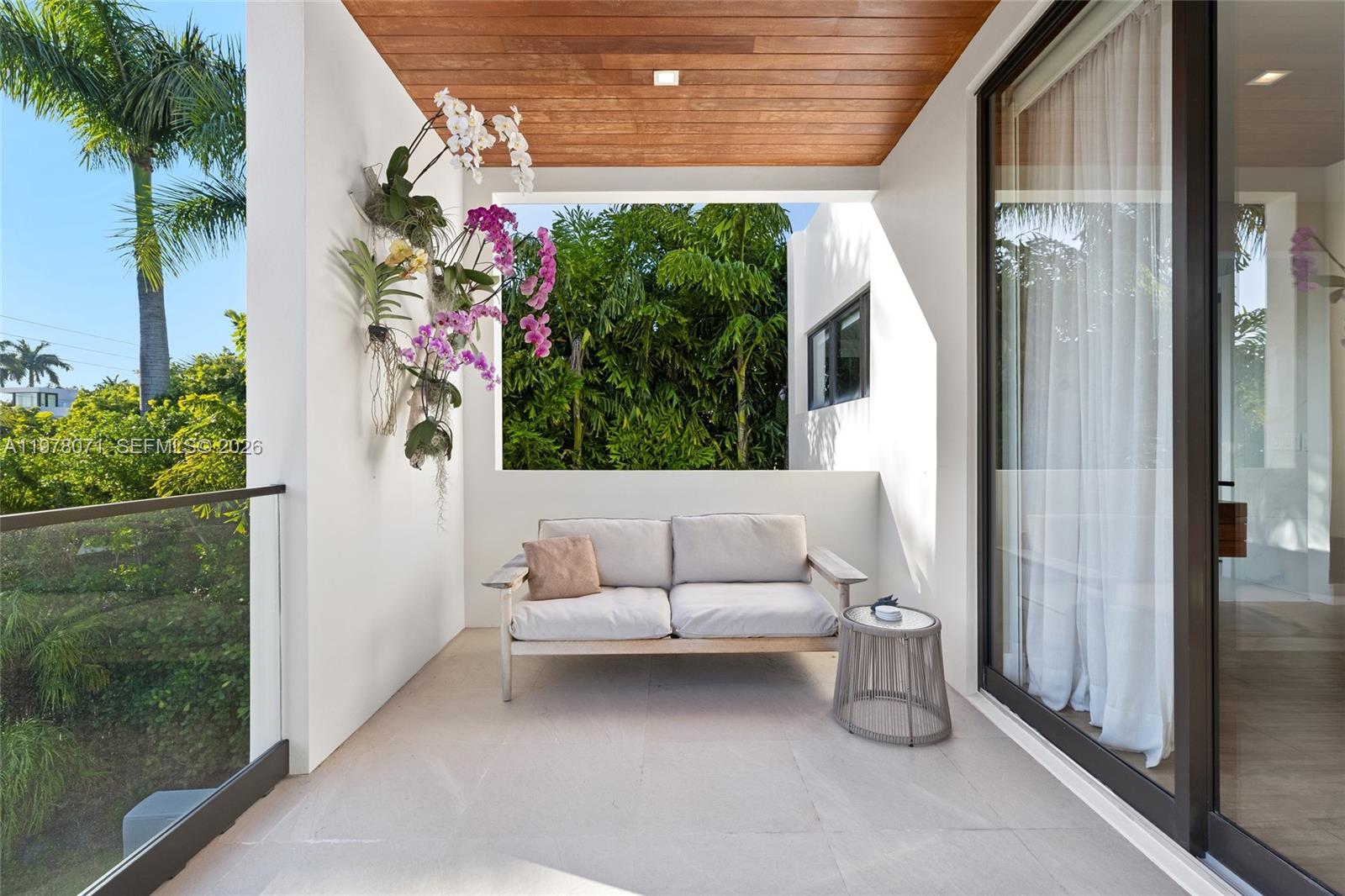 LA GORCE GOLF SUB - Residential