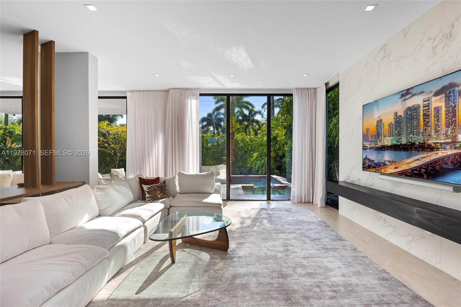 LA GORCE GOLF SUB - Residential