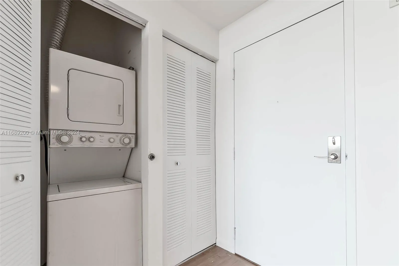 Miami, Florida 33136, United States, ,1 BathroomBathrooms,Residential,Pending,34580