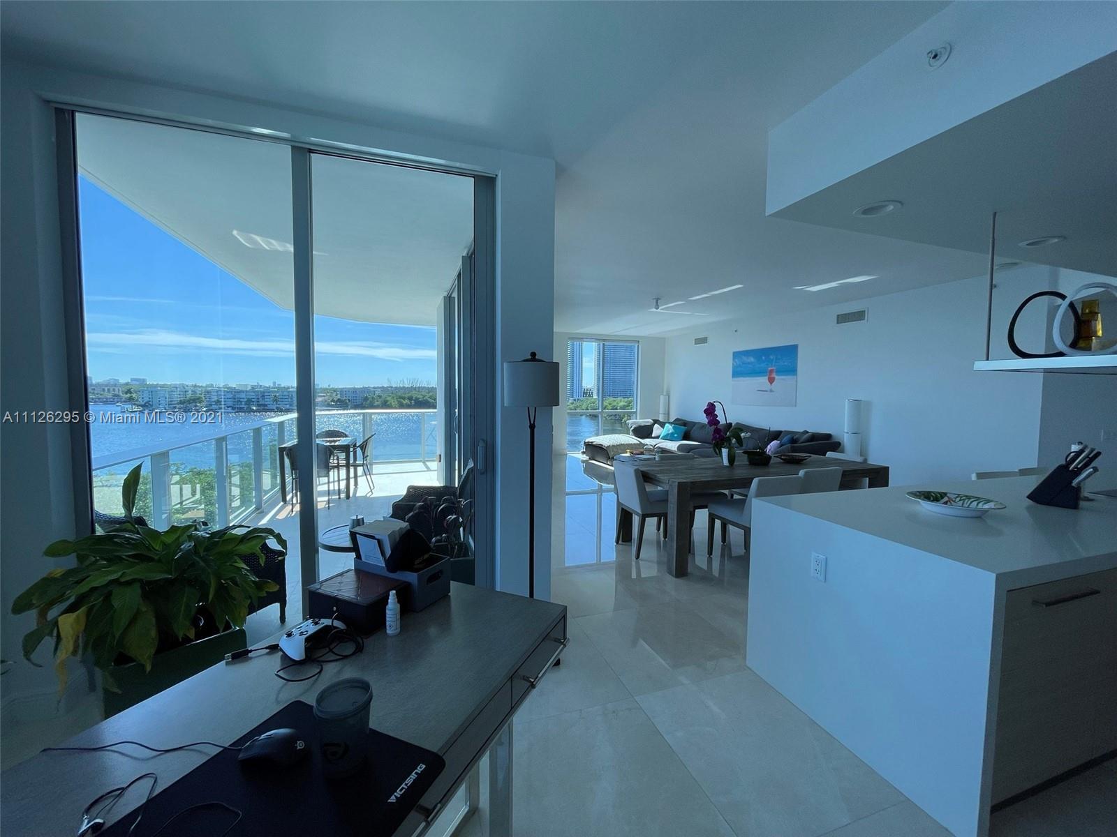 MARINA PALMS RESIDENCES S - Residential