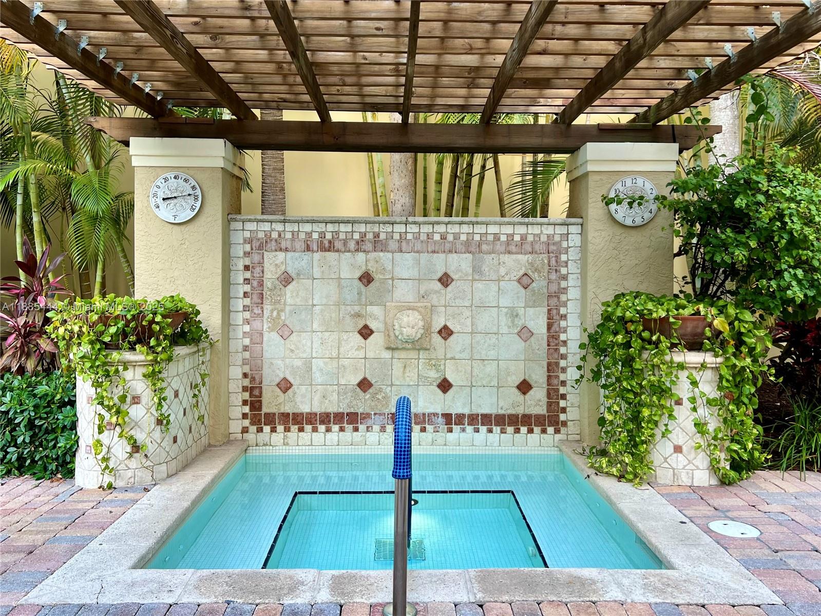 TOWER CONDO AT CITYPLACE - Residential Lease