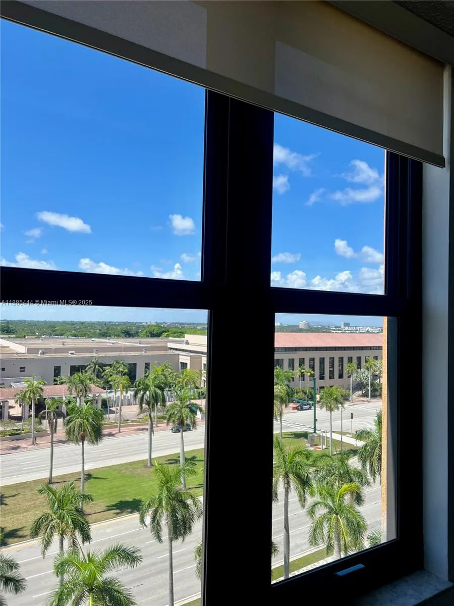 West Palm Beach, Florida 33401, United States, 2 Bedrooms Bedrooms, ,2 BathroomsBathrooms,Residential,Active,217592