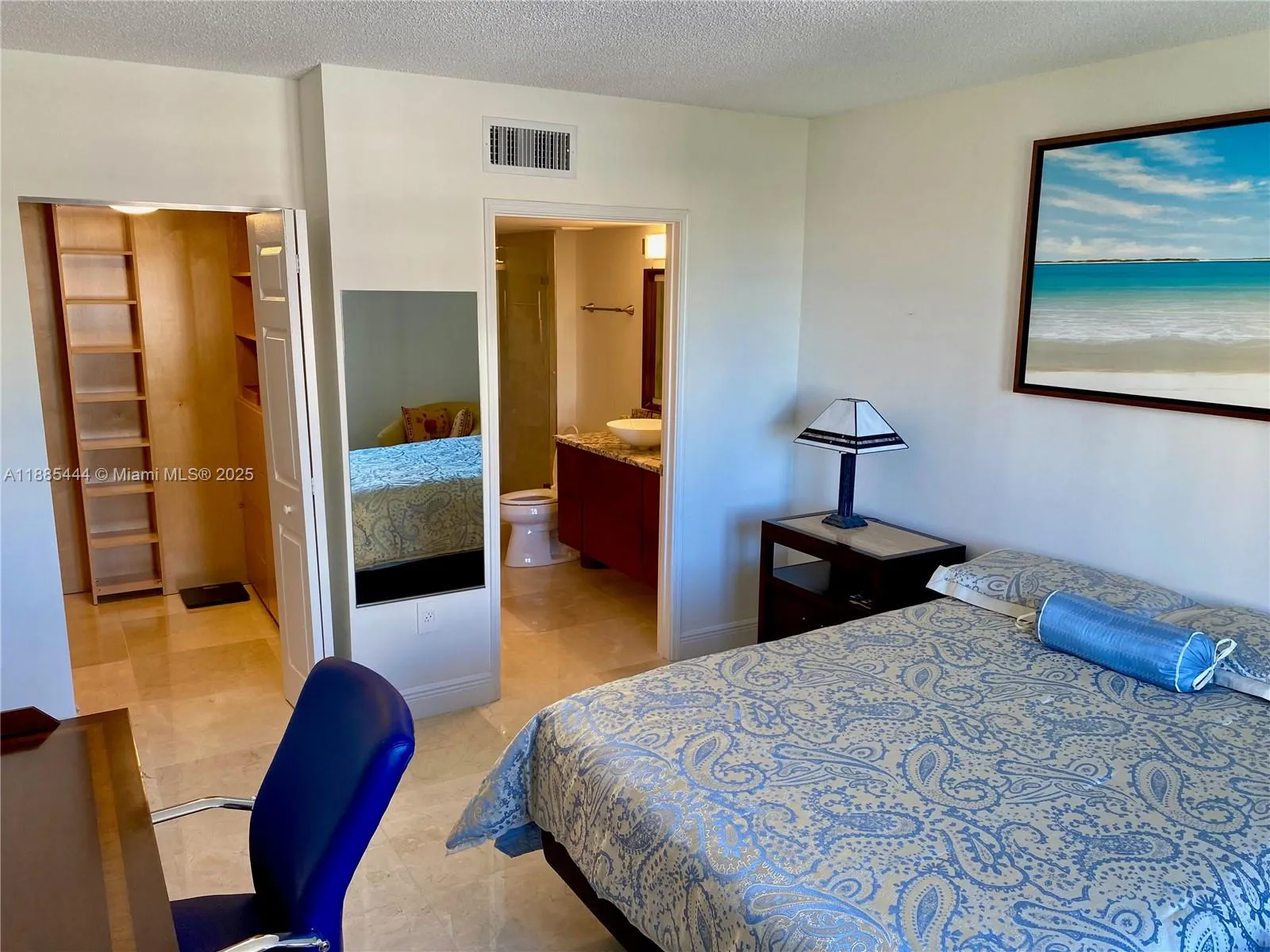 West Palm Beach, Florida 33401, United States, 2 Bedrooms Bedrooms, ,2 BathroomsBathrooms,Residential,Active,217592