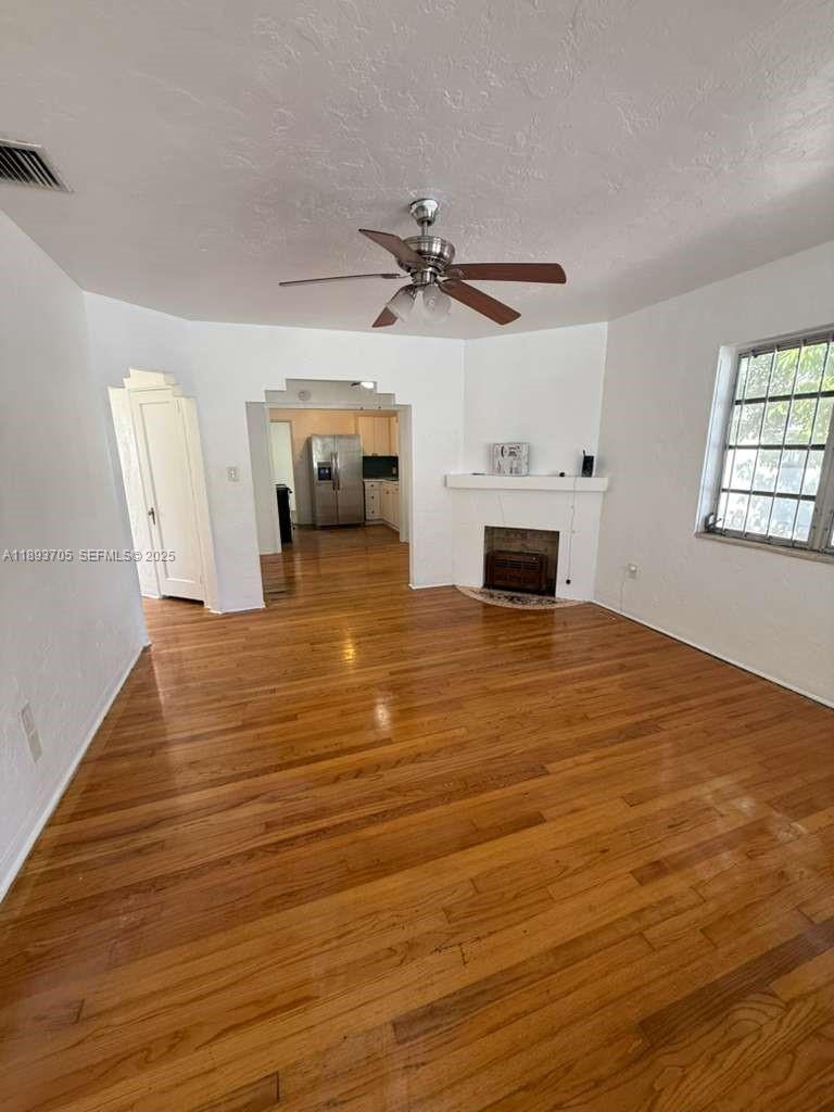 LAWRENCE ESTATE LAND CO - Residential Income