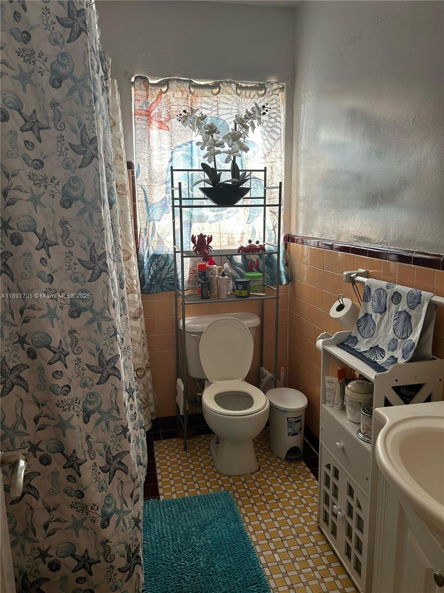 LAWRENCE ESTATE LAND CO - Residential Income