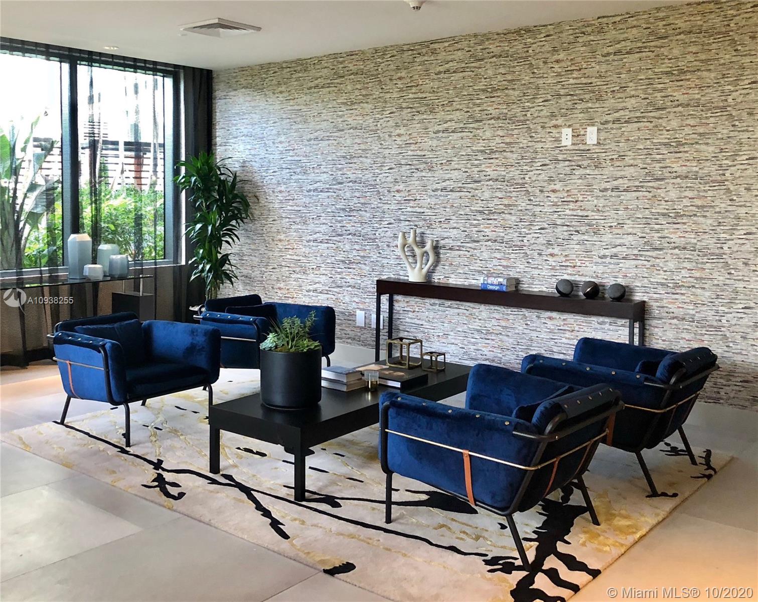 HYDE MIDTOWN - Residential Lease