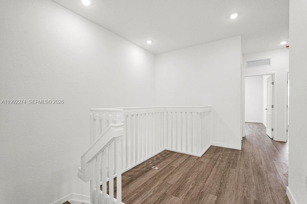 CHLOE ESTATES - Residential