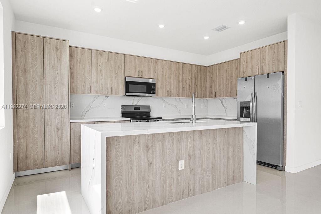 CHLOE ESTATES - Residential