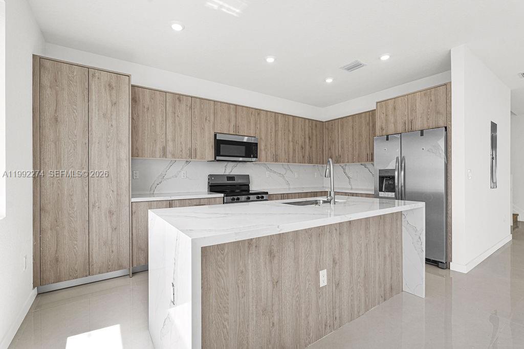 CHLOE ESTATES - Residential