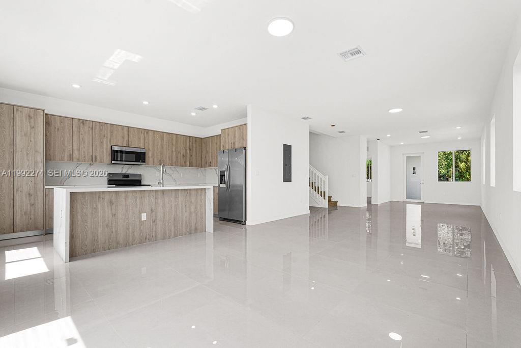 CHLOE ESTATES - Residential