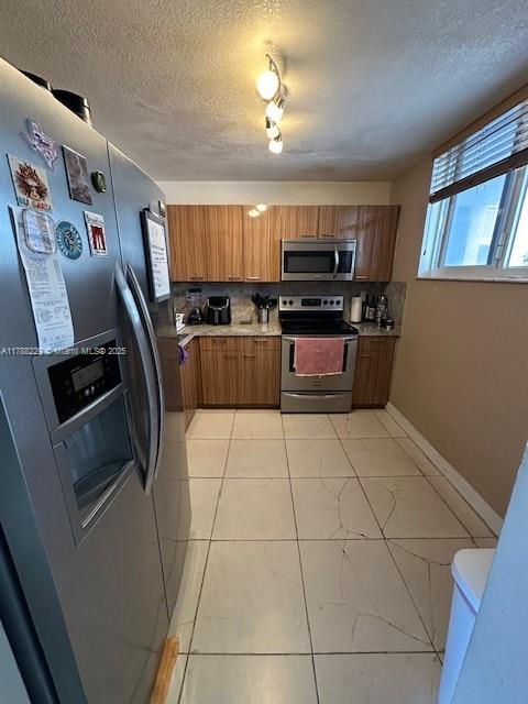 1666 West Ave 303
