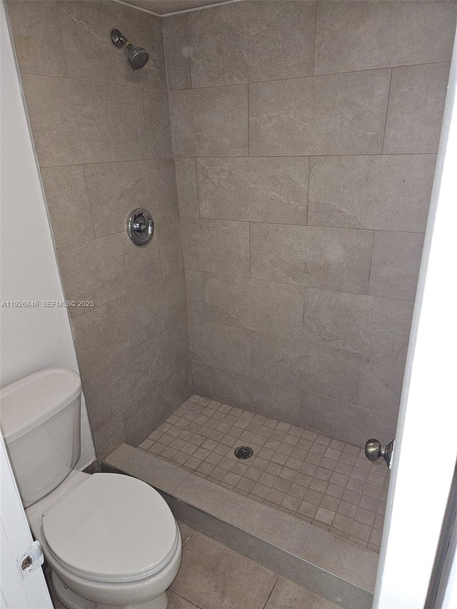 COUNTRY GARDENS CONDO - Residential Lease