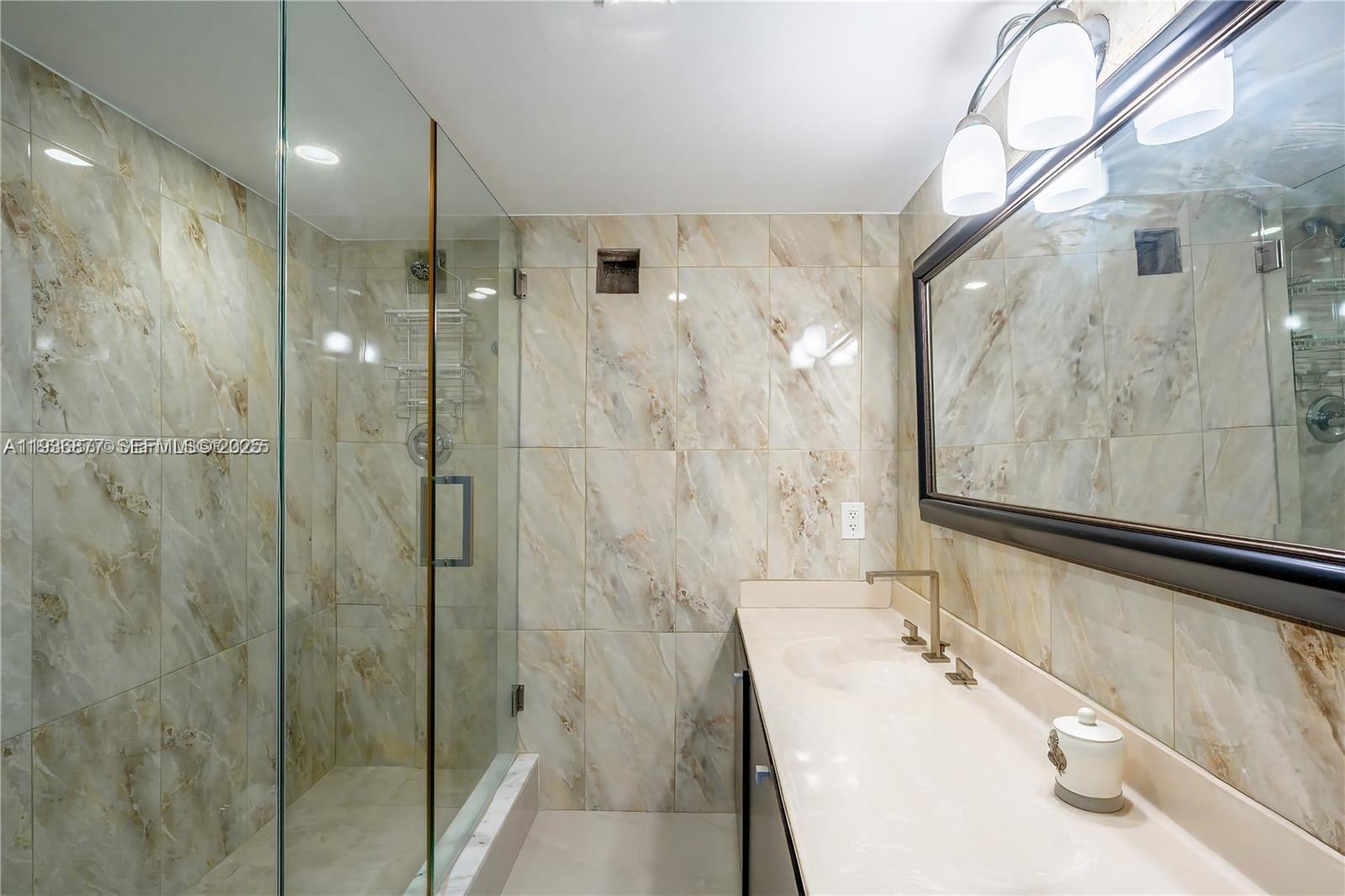 AQUARIUS CONDO - Residential