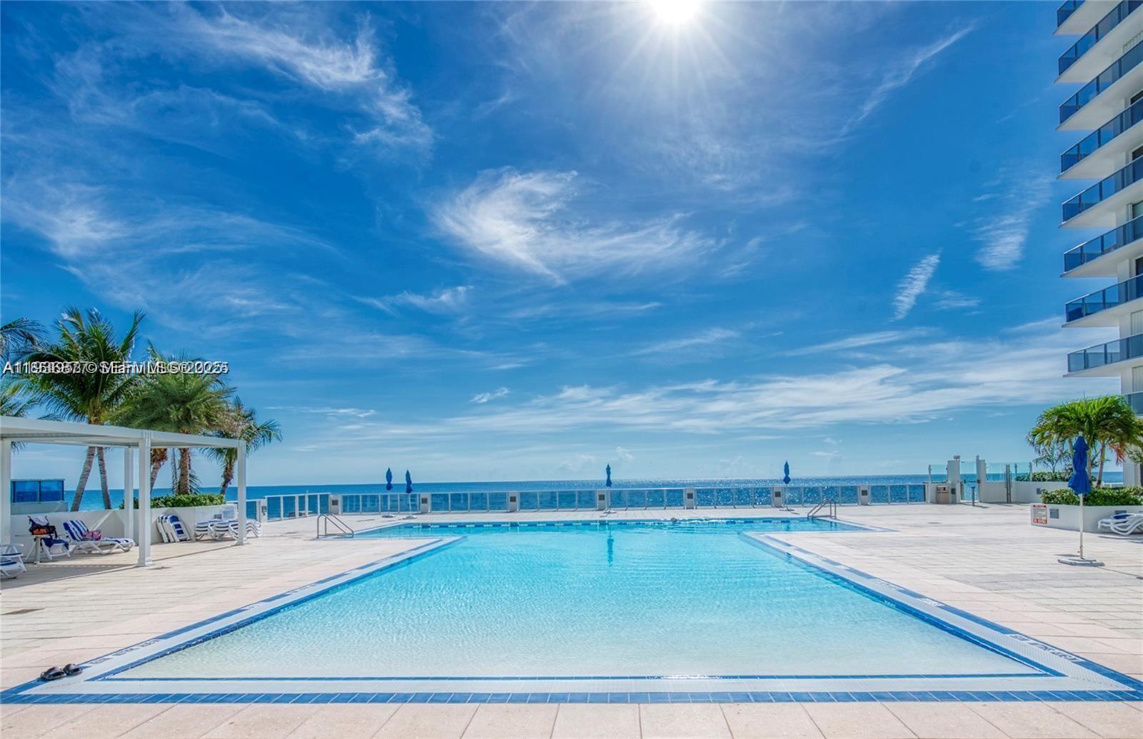 AQUARIUS CONDO - Residential