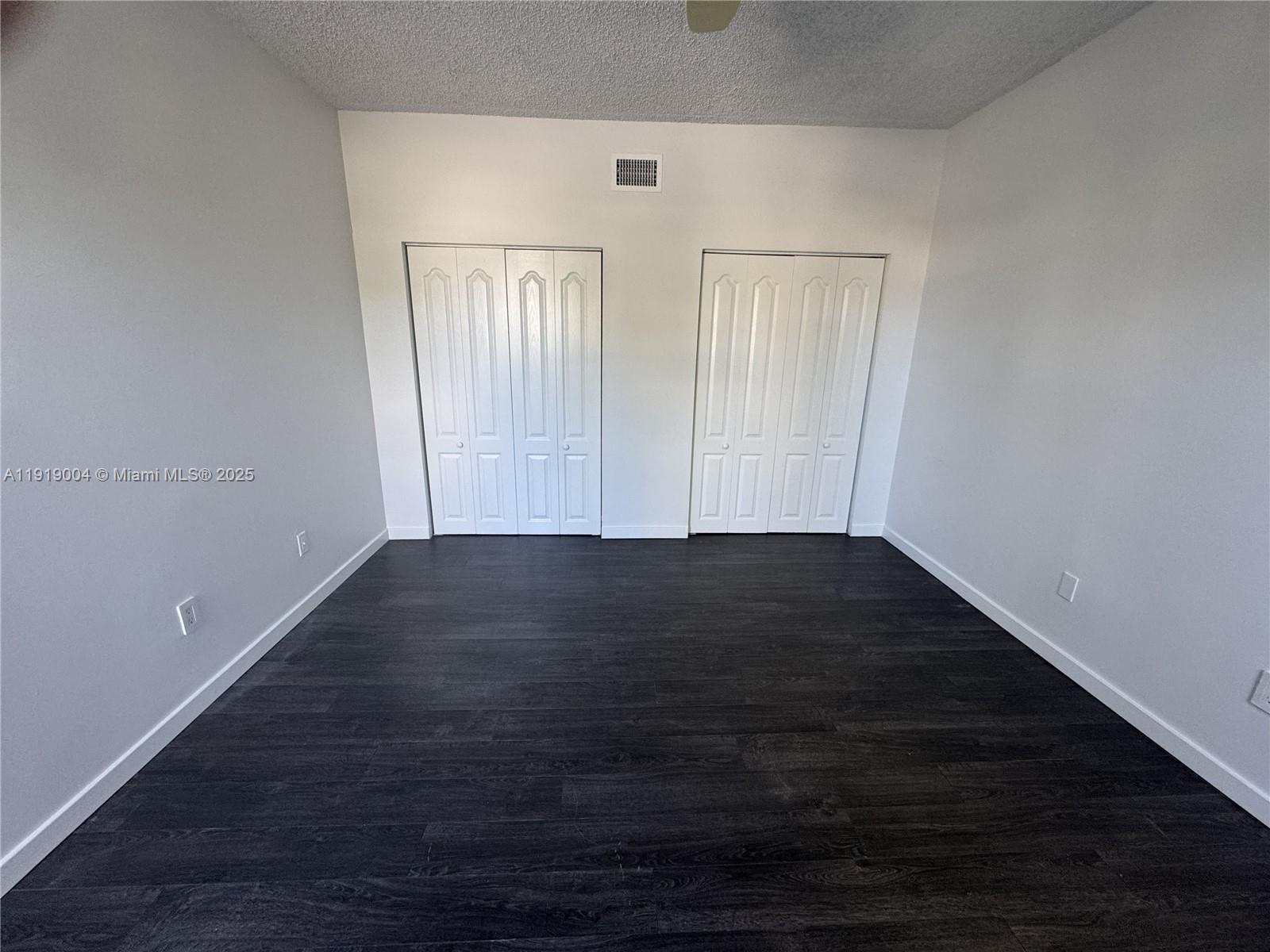 LINCOLN VIEW CONDO - Residential