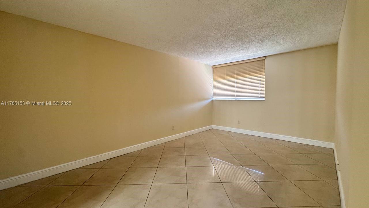 8889 Fontainebleau Blvd 503