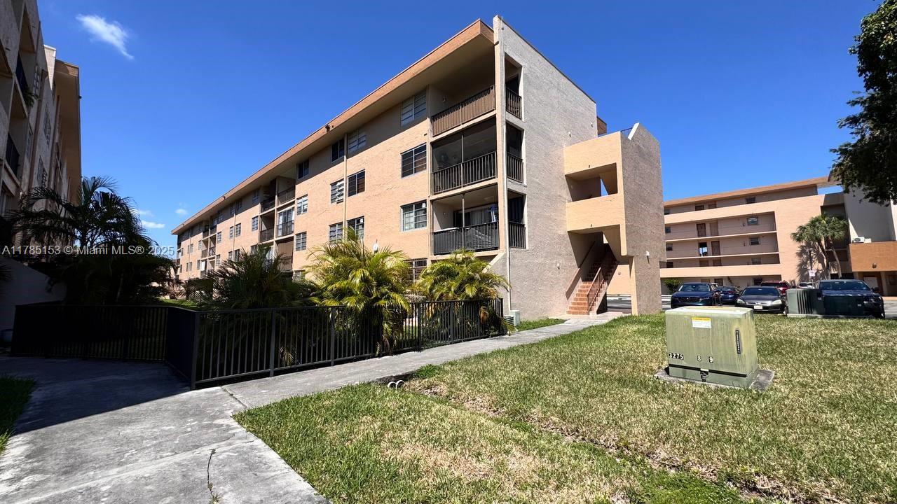 8889 Fontainebleau Blvd 503