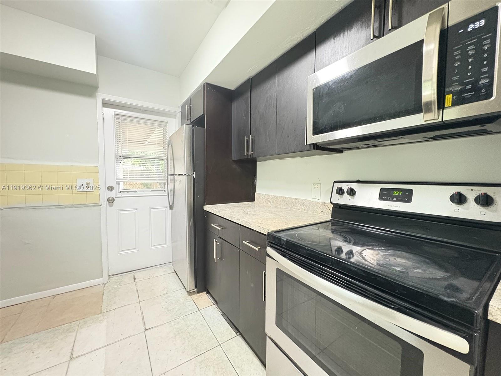 HILLMONT HGTS REV & ADD - Residential Lease