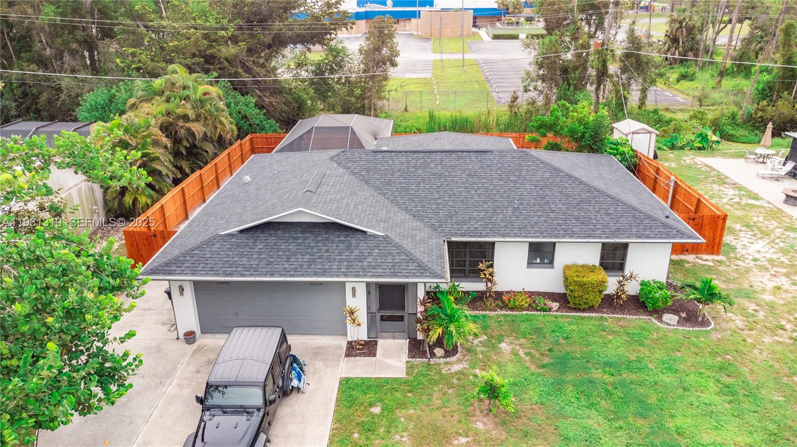 SAN CARLOS PARK - Residential