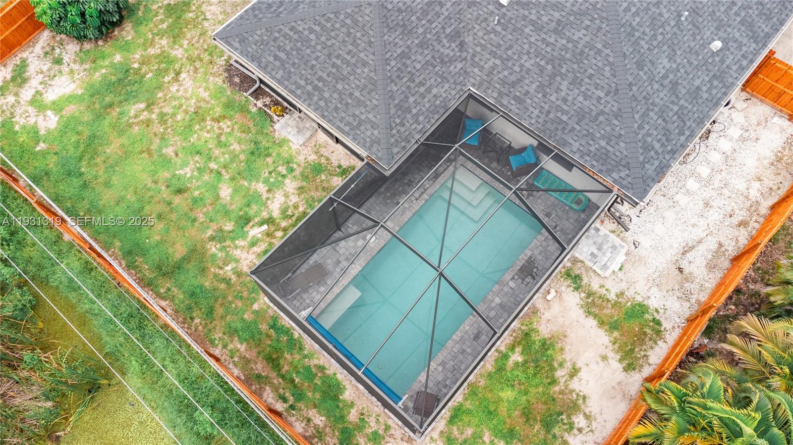 SAN CARLOS PARK - Residential