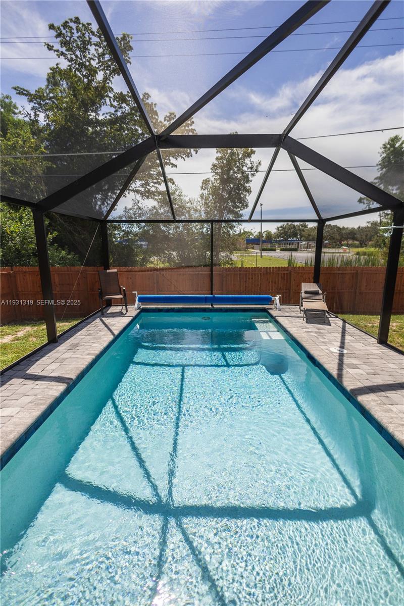 SAN CARLOS PARK - Residential