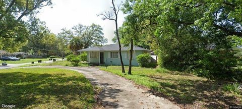 5204 REDRAC STREET Jacksonville FL 32205