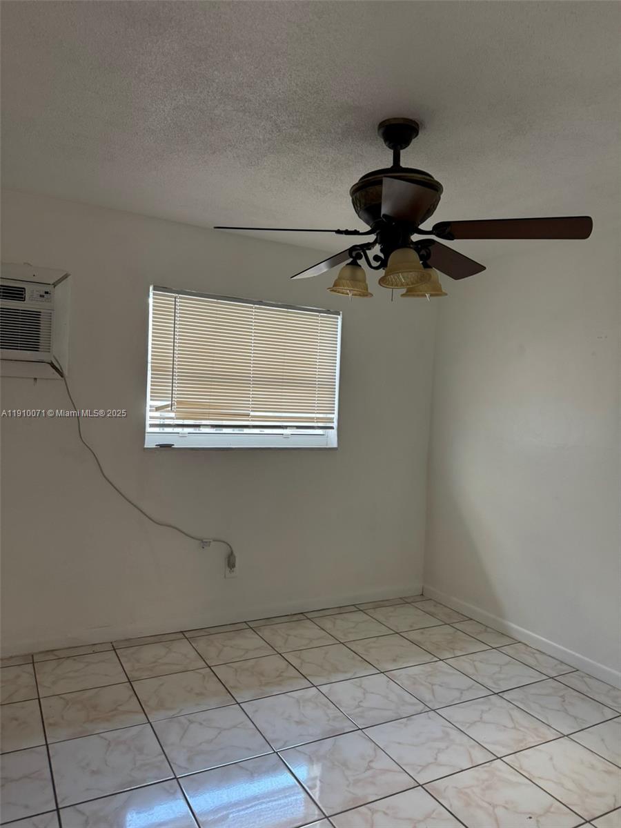 HIALEAH 10TH ADDN - Residential Lease