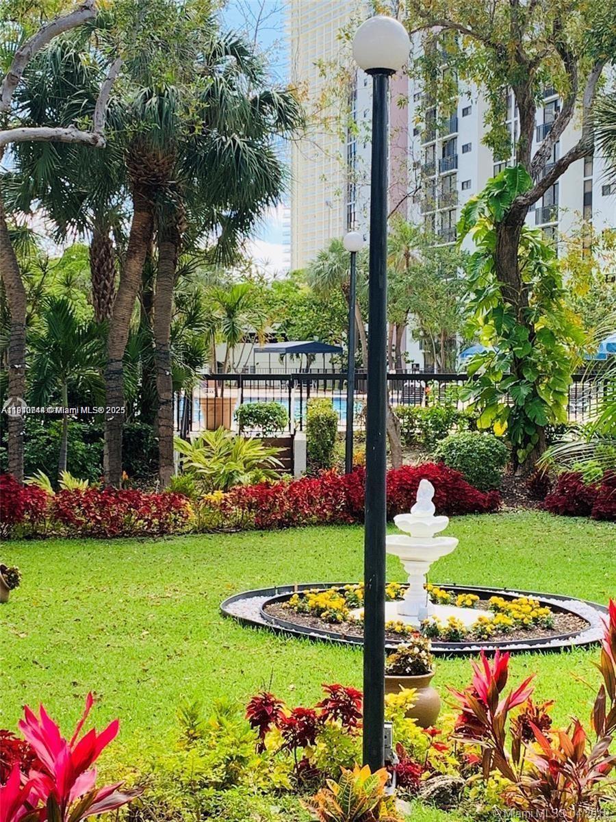 PLAZA OF AMERICAS CONDO P - Residential