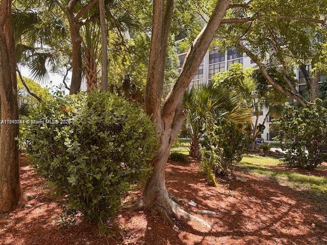 PLAZA OF AMERICAS CONDO P - Residential