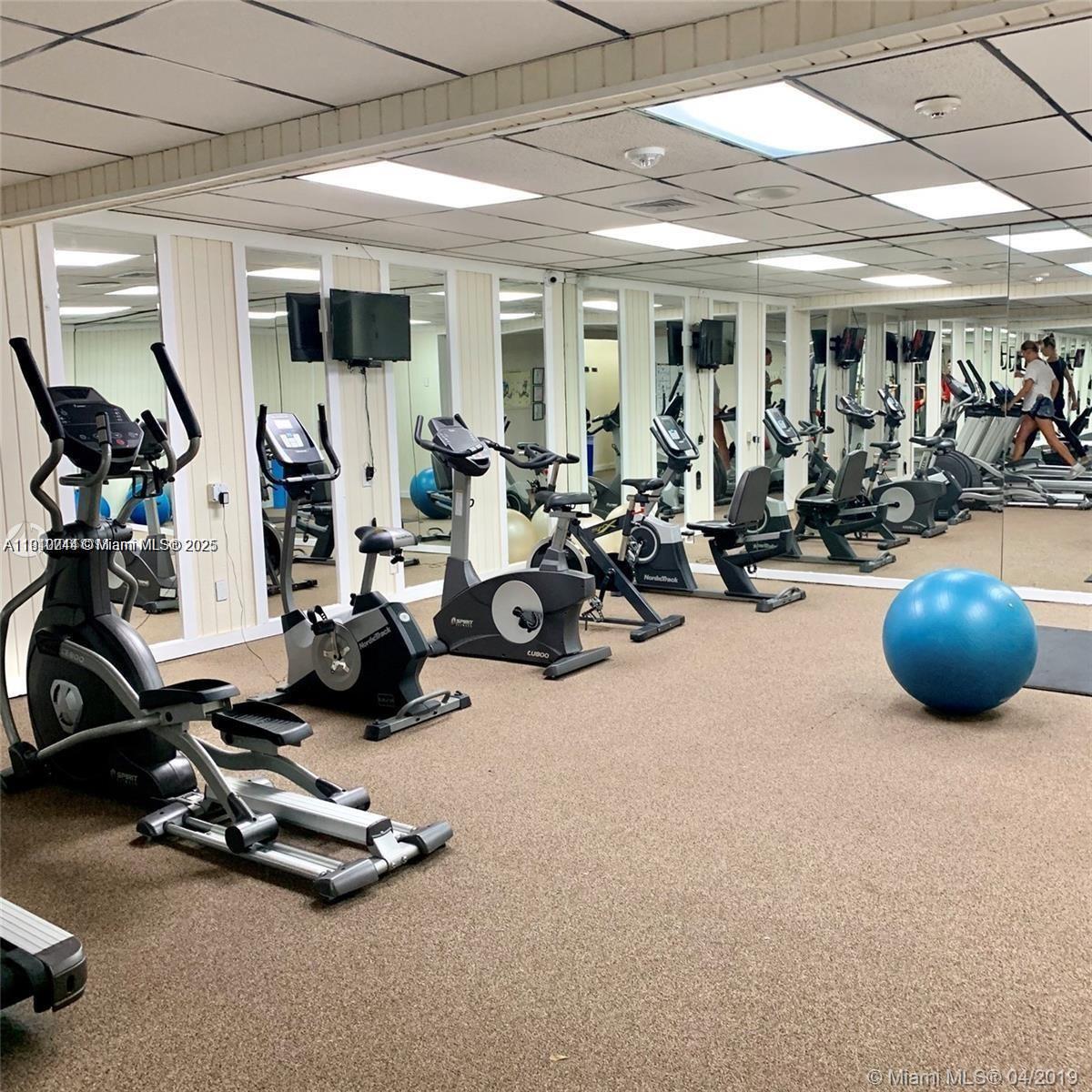 PLAZA OF AMERICAS CONDO P - Residential