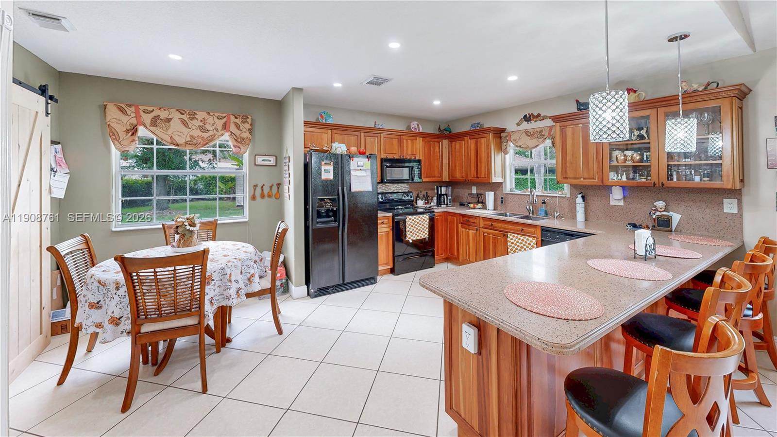 AVOCADO JUNCTION - Residential