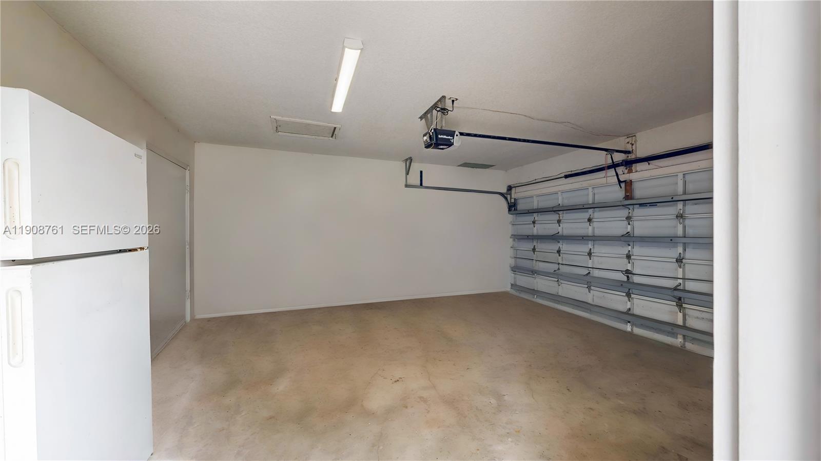 AVOCADO JUNCTION - Residential