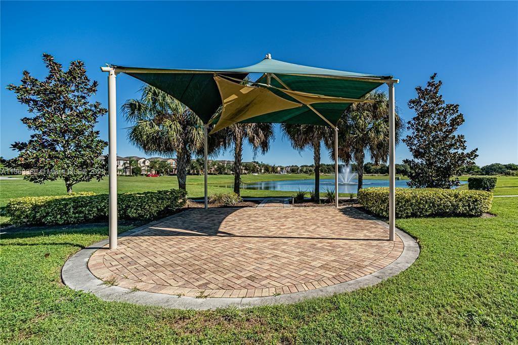 SUMMERPORT TRAIL - Residential