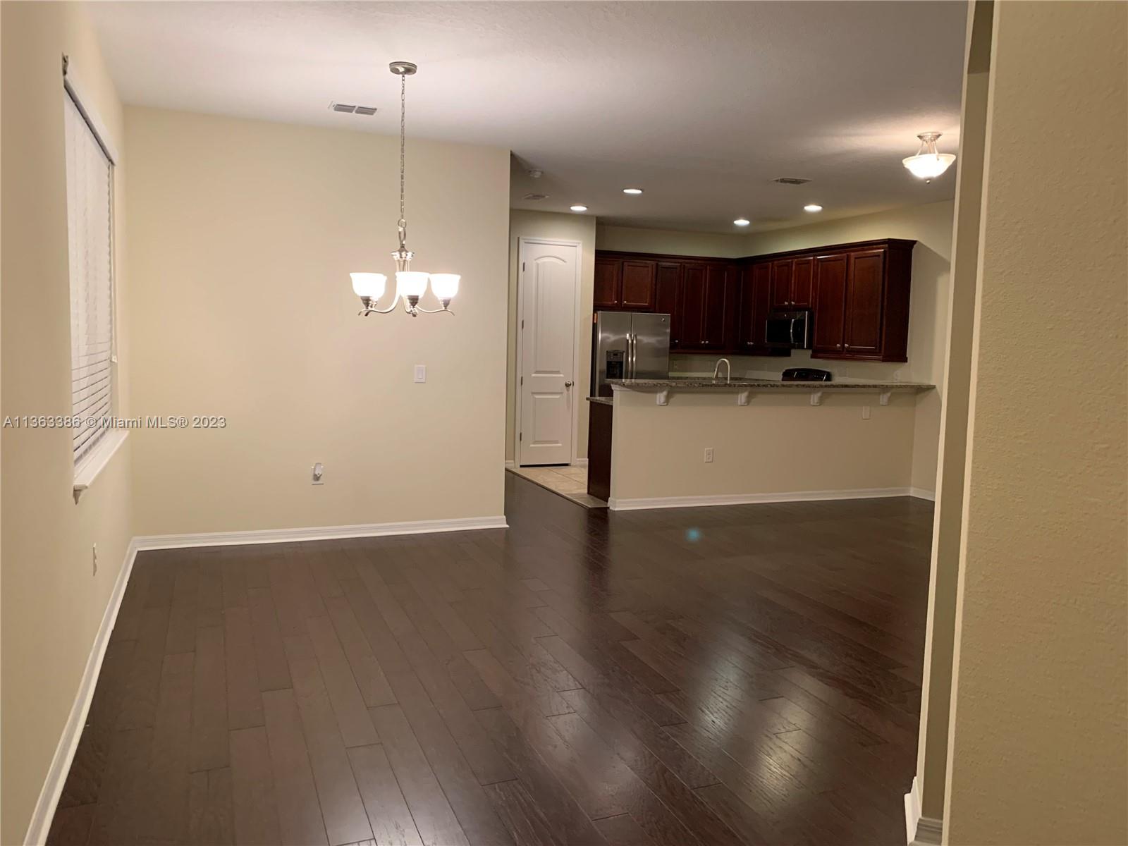 SUMMERPORT TRAIL - Residential