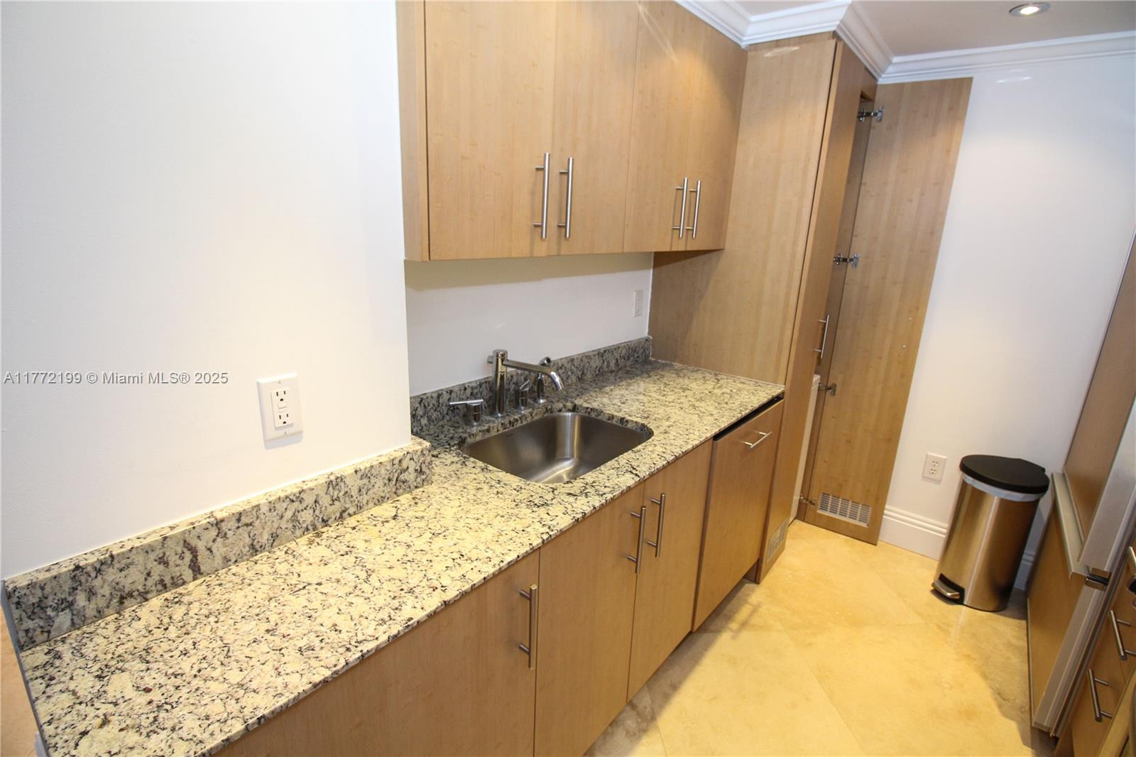 Harbour House Condo - Residential