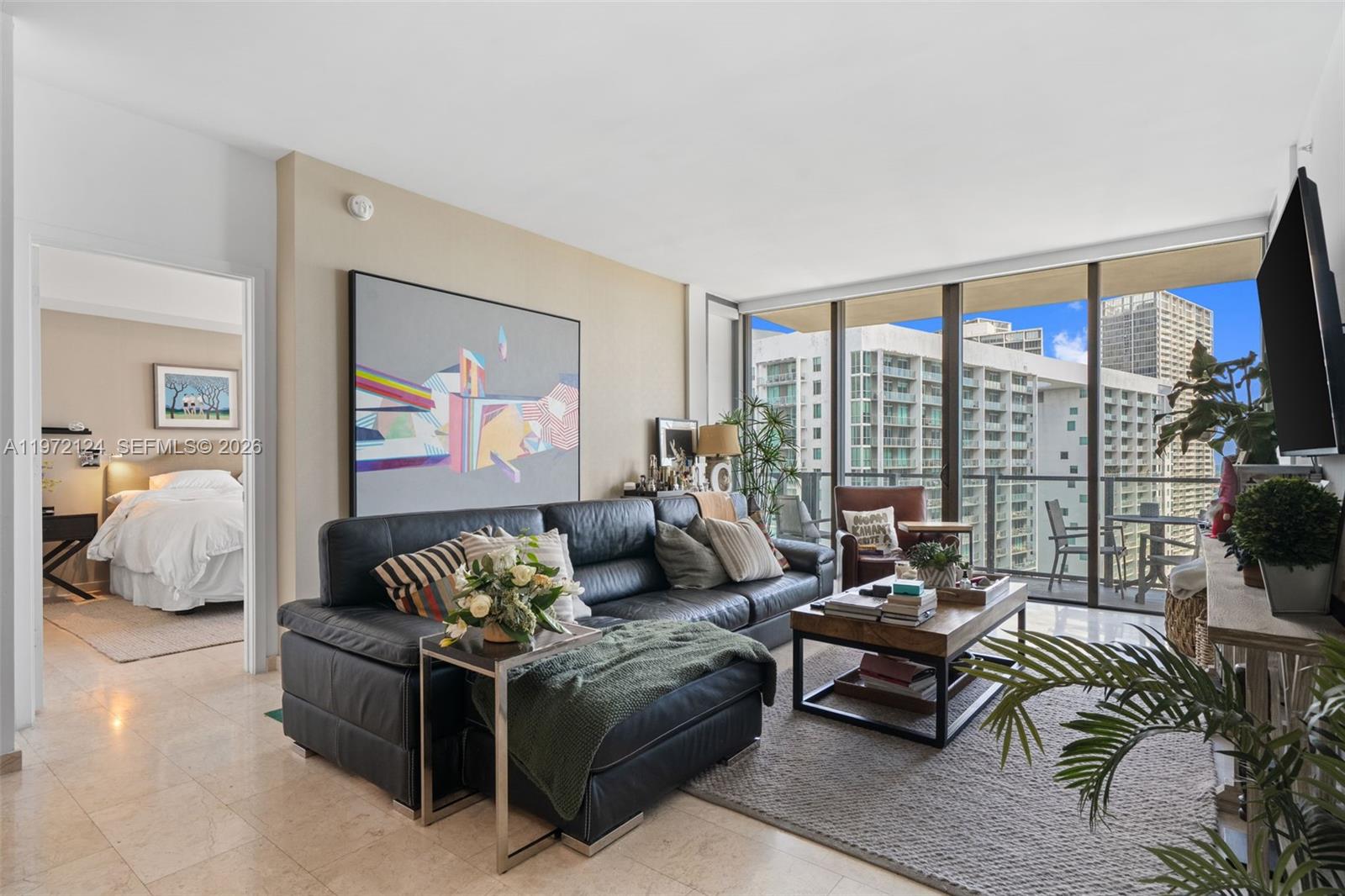 REACH CONDO - Residential