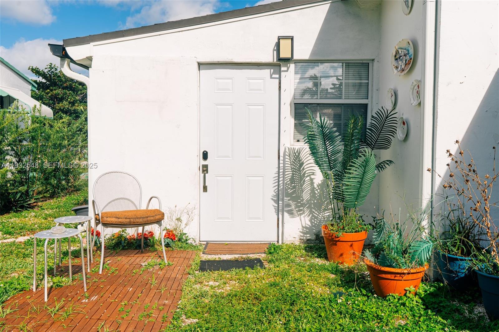 ARCOLA GARDENS - Residential