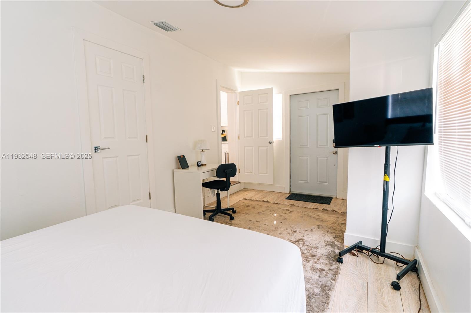 ARCOLA GARDENS - Residential