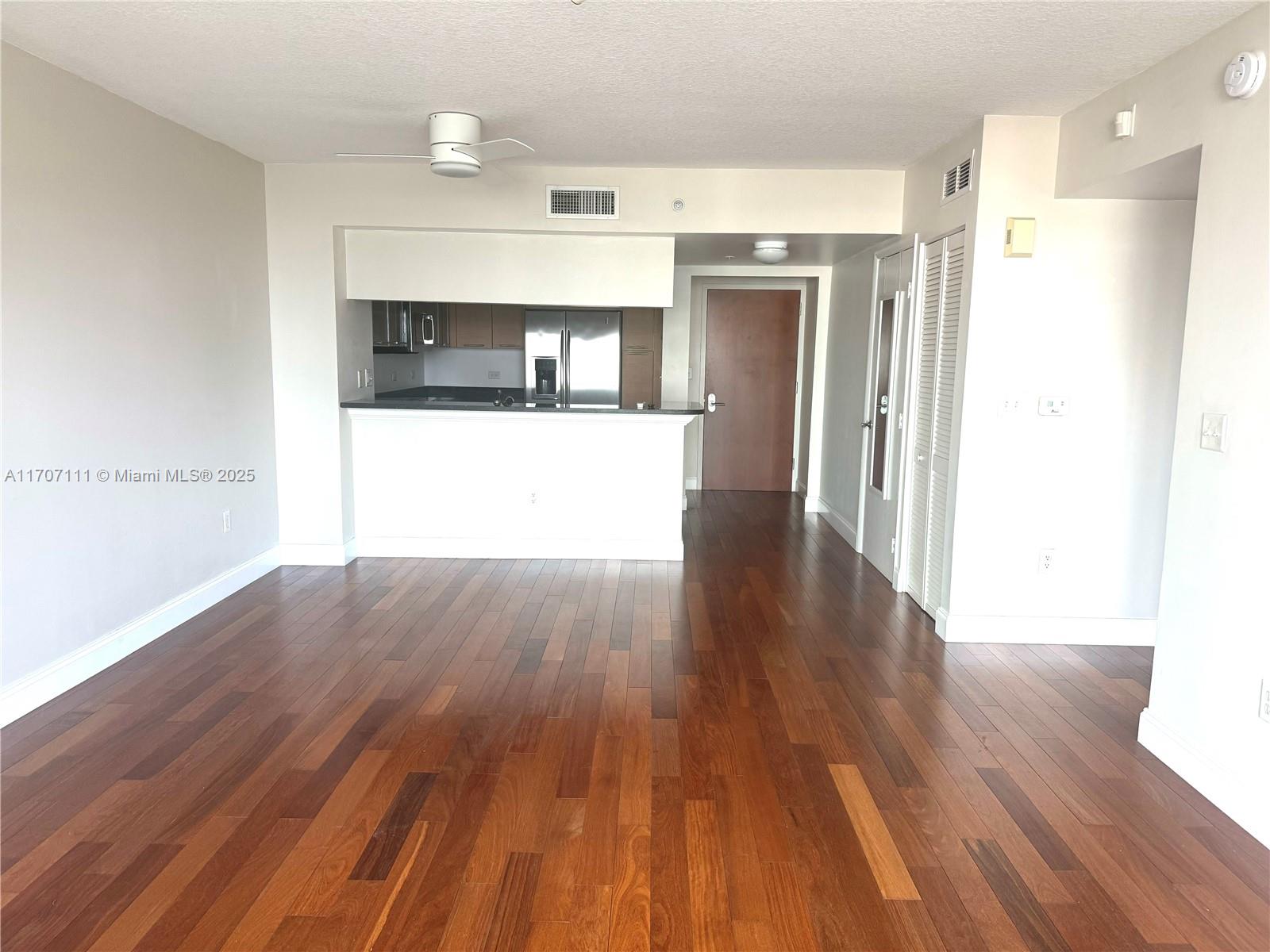 31 Se 5th St 1205, Miami, Broward County, Florida - 1 Bedrooms  
1 Bathrooms - 