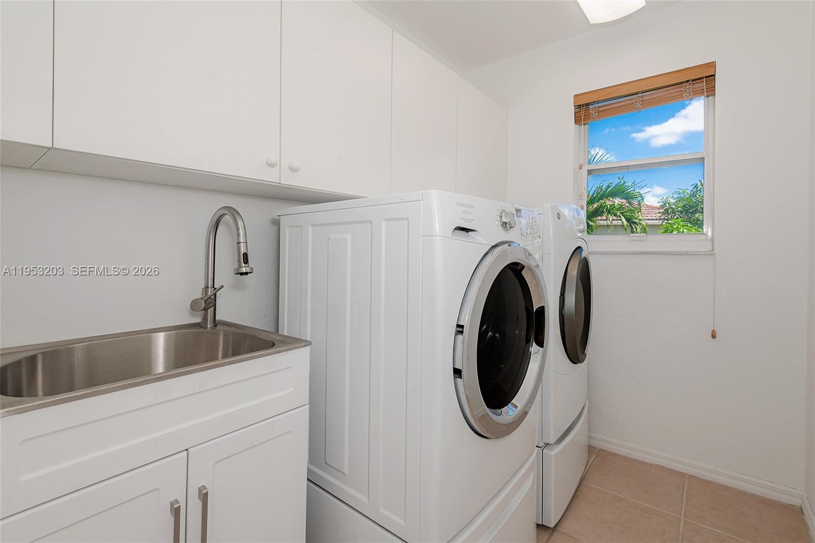 SILVER LAKES PHASE III - Residential