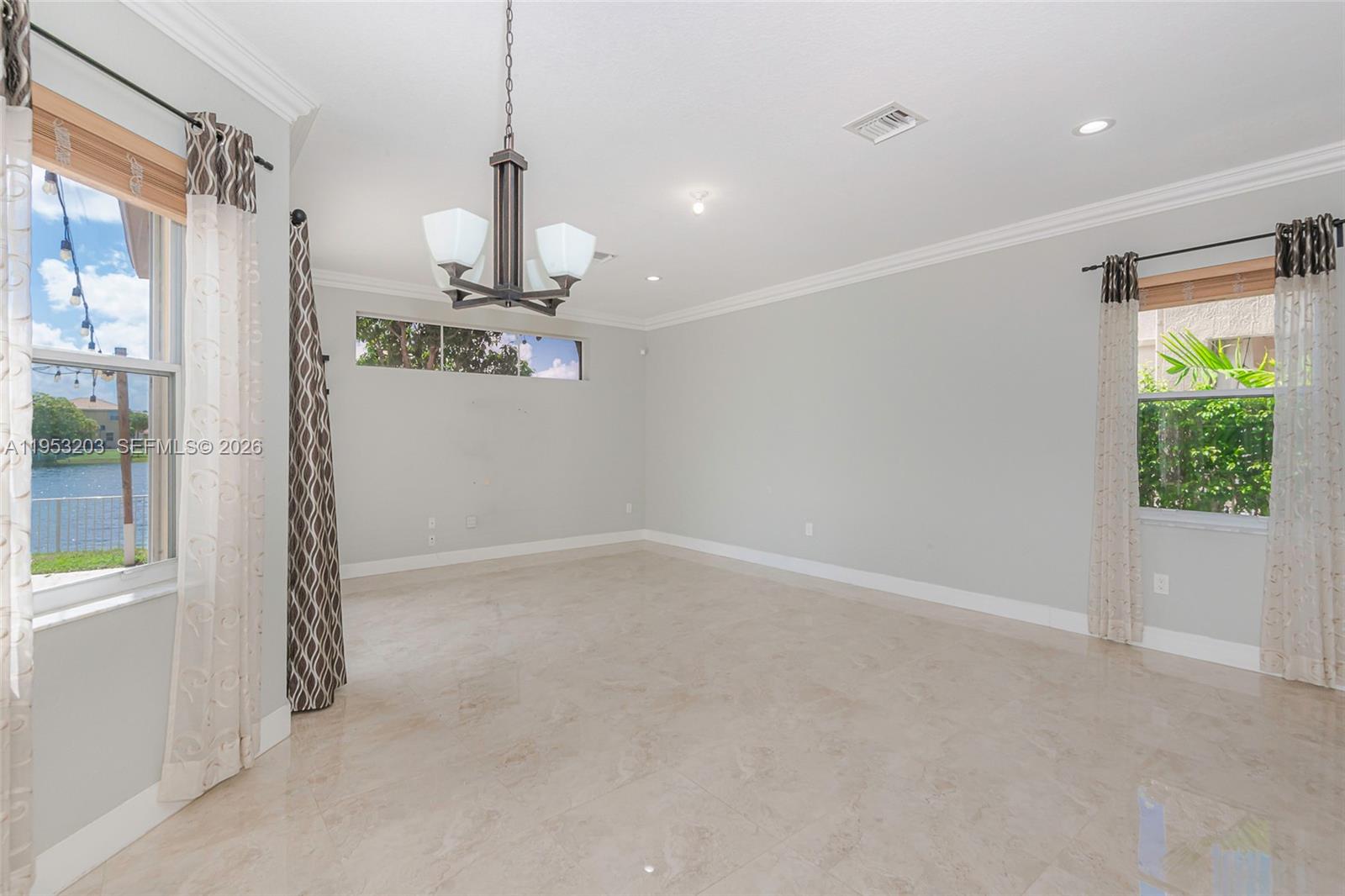 SILVER LAKES PHASE III - Residential