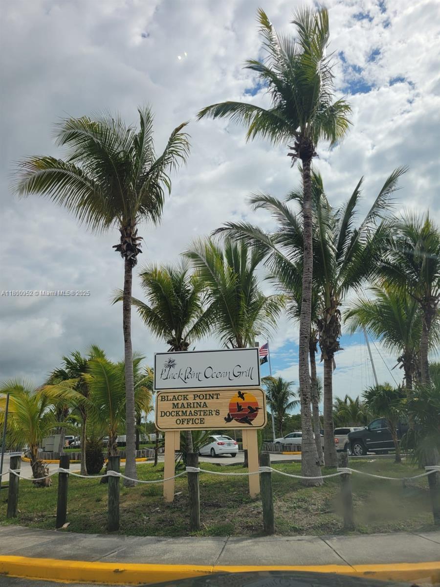 LAKES BY THE BAY AMBER - Residential Lease