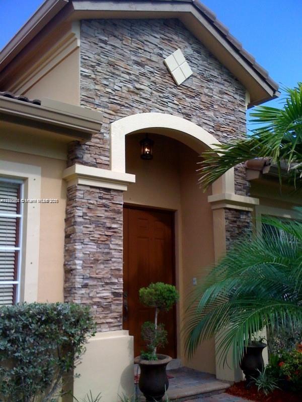 22032 Sw 95th Pl 22032, Cutler Bay, Miami-Dade County, Florida - 3 Bedrooms  
2 Bathrooms - 