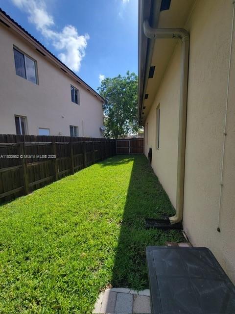 LAKES BY THE BAY AMBER - Residential Lease