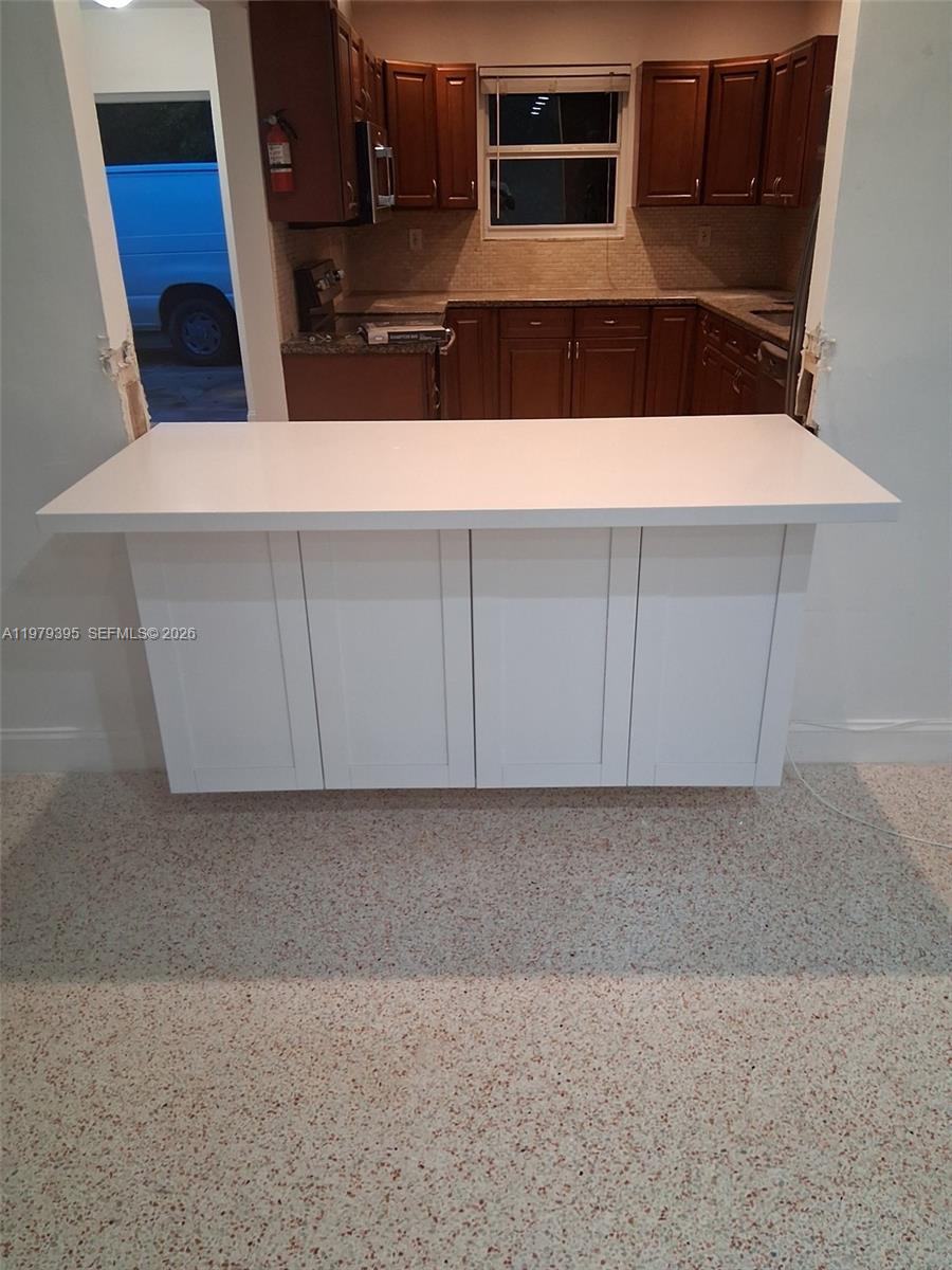 DOWLING ESTS - Residential Lease