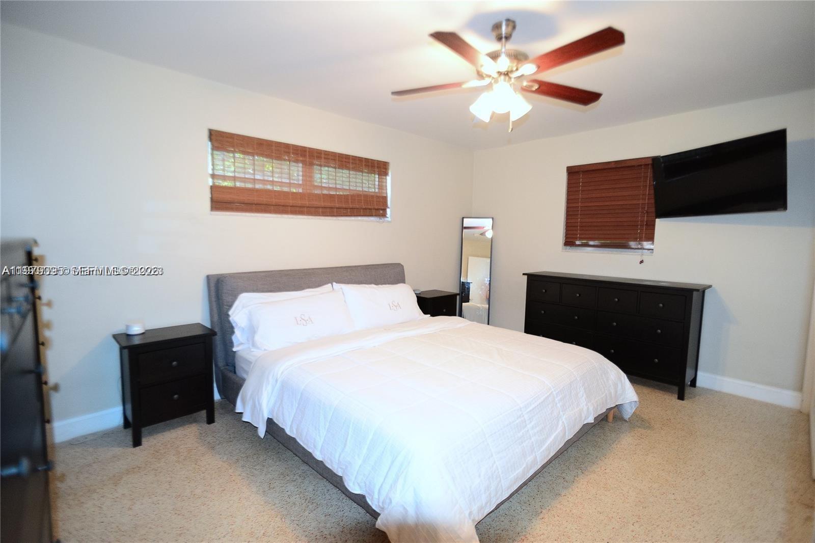 DOWLING ESTS - Residential Lease