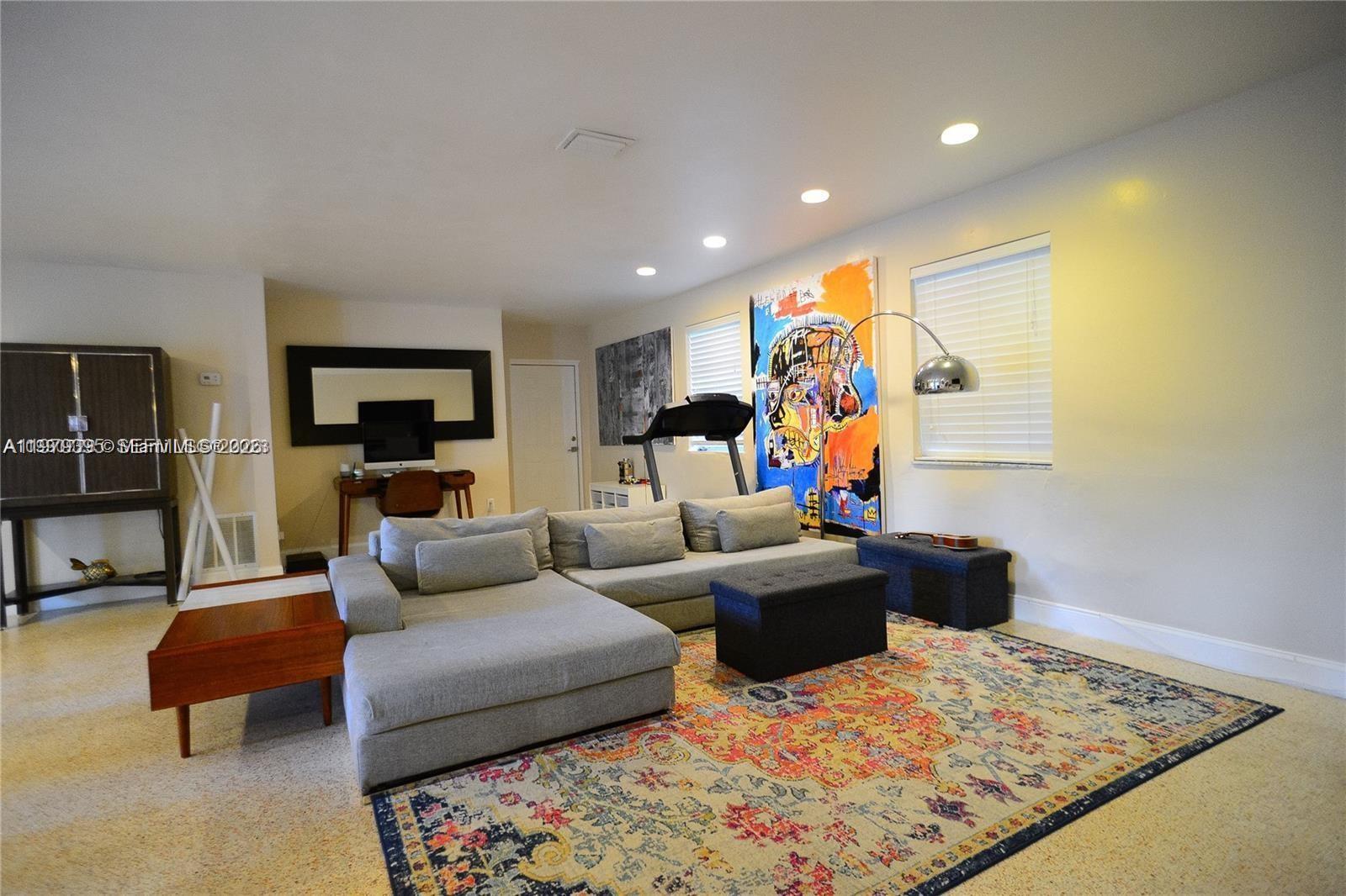 DOWLING ESTS - Residential Lease