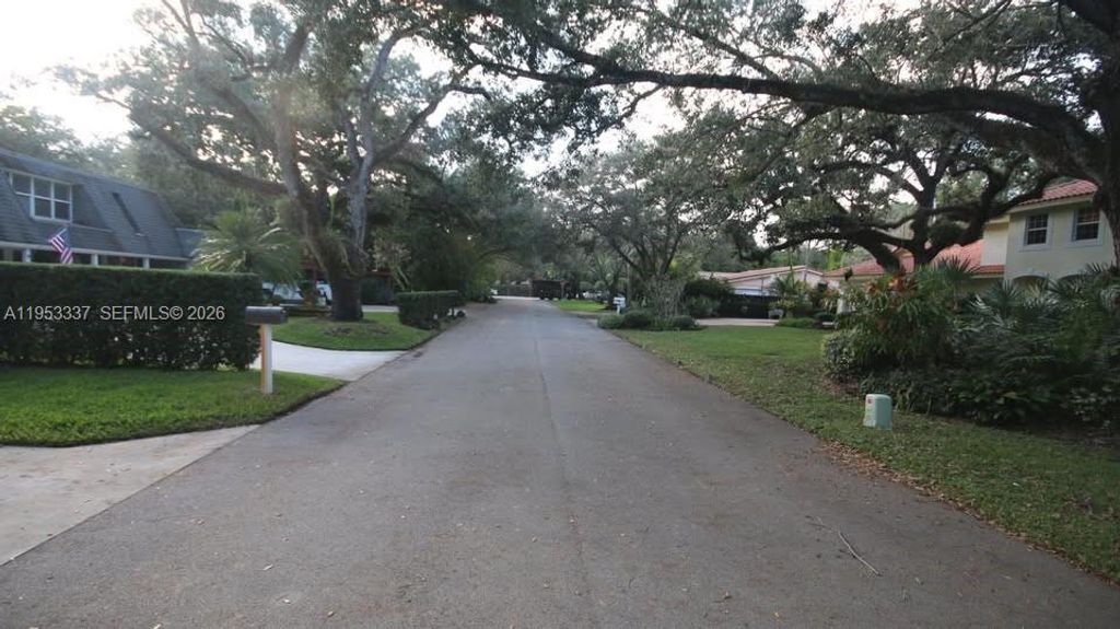 Photo of 3911 SW 56th Ct, Dania Beach, FL 33312 (MLS # A11953337)