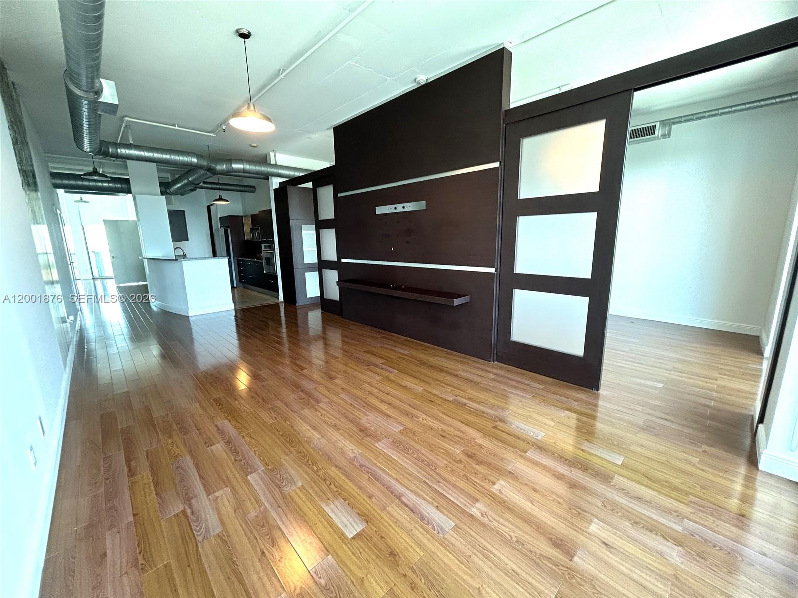 UPTOWN MARINA LOFTS CONDO - Residential Lease