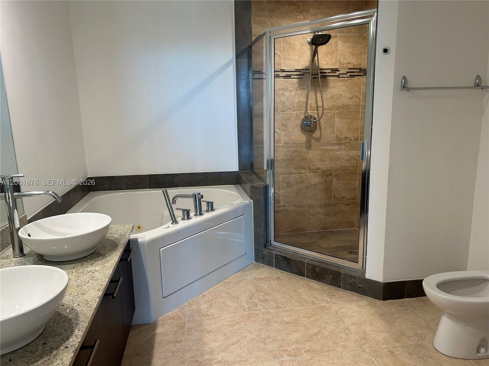 UPTOWN MARINA LOFTS CONDO - Residential Lease